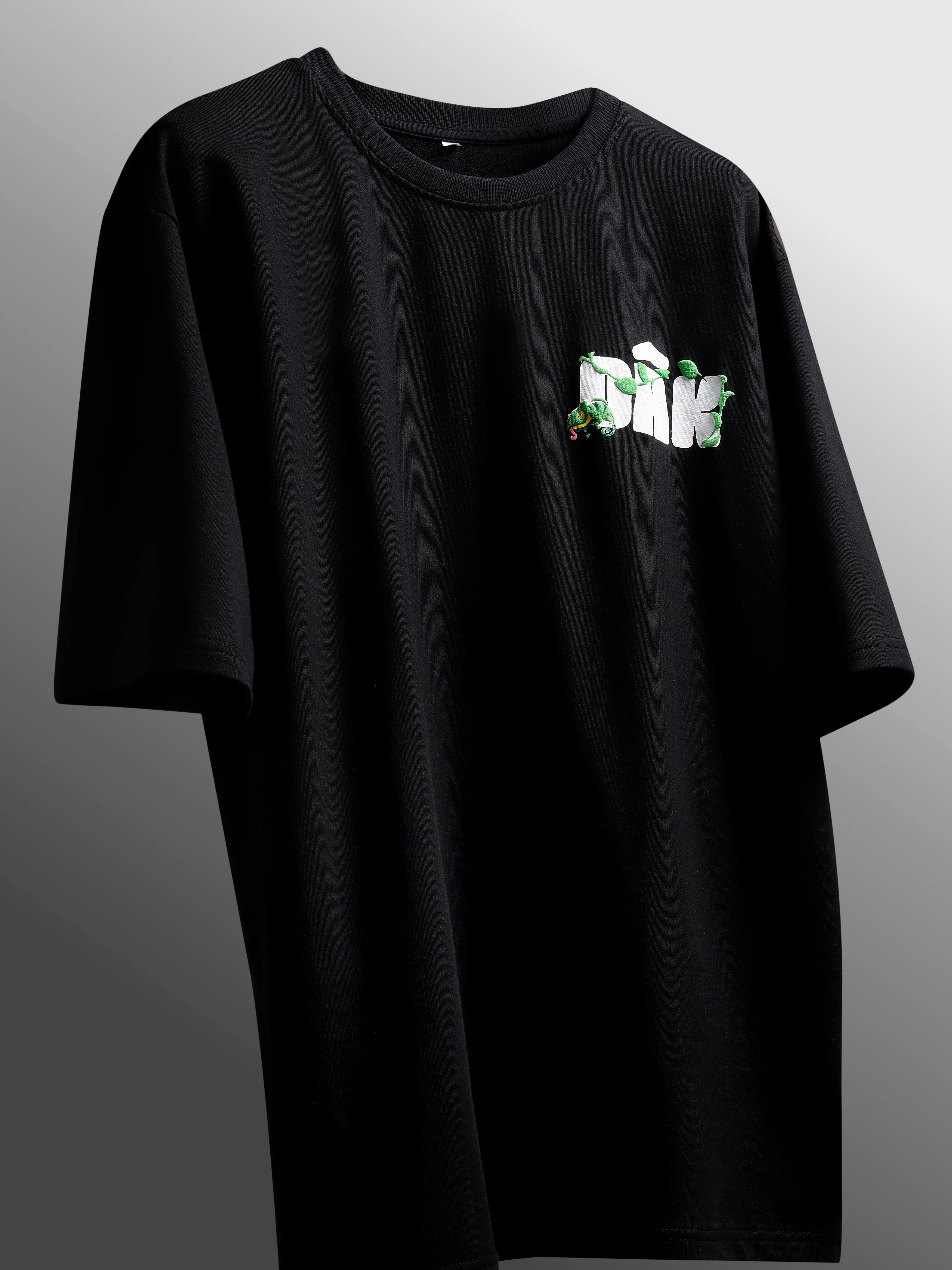 Black Chameleon Vibe – Oversized Unisex T Shirt