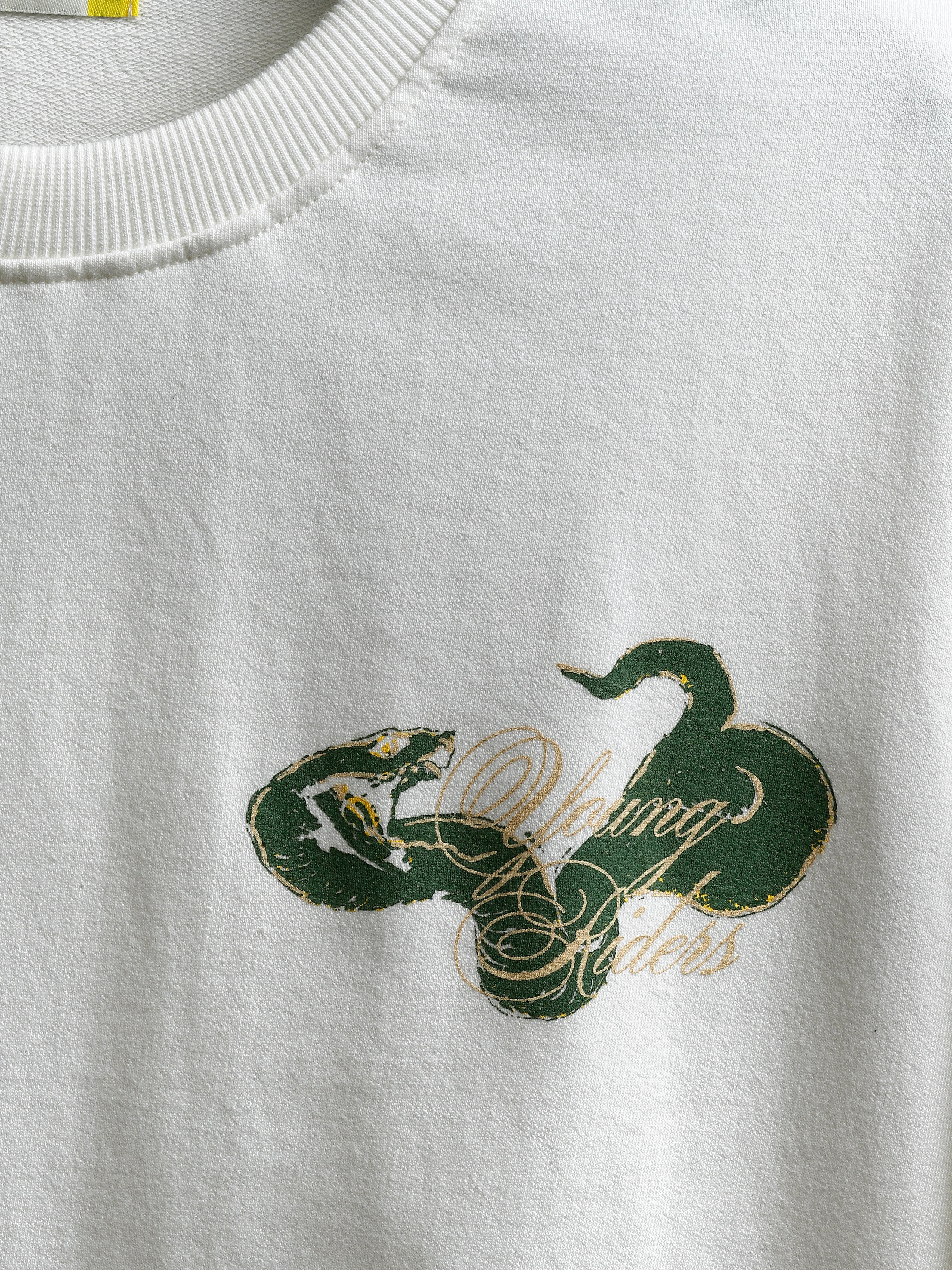 White Fangs Don’t Flinch – Oversized Unisex T Shirt