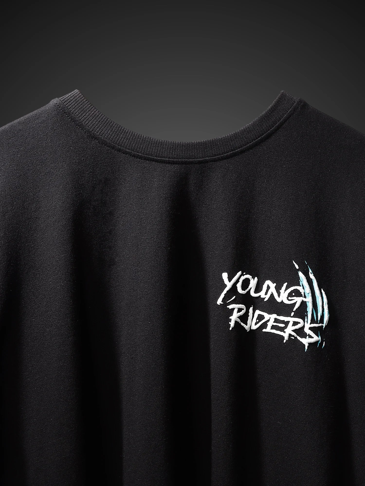 Tear Through – Oversized Unisex T Shirt