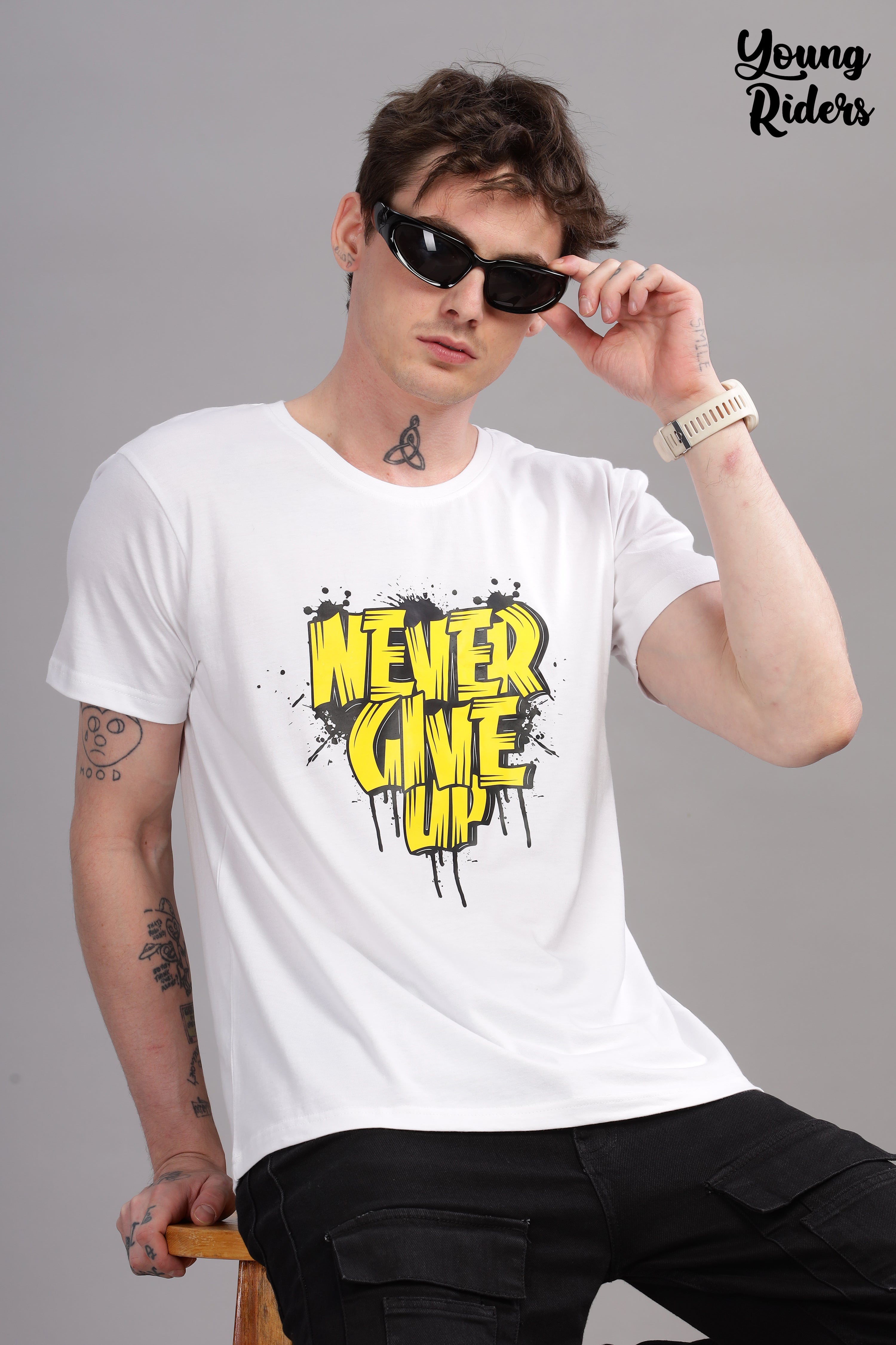 White - Never Give Up Printed T-shirt