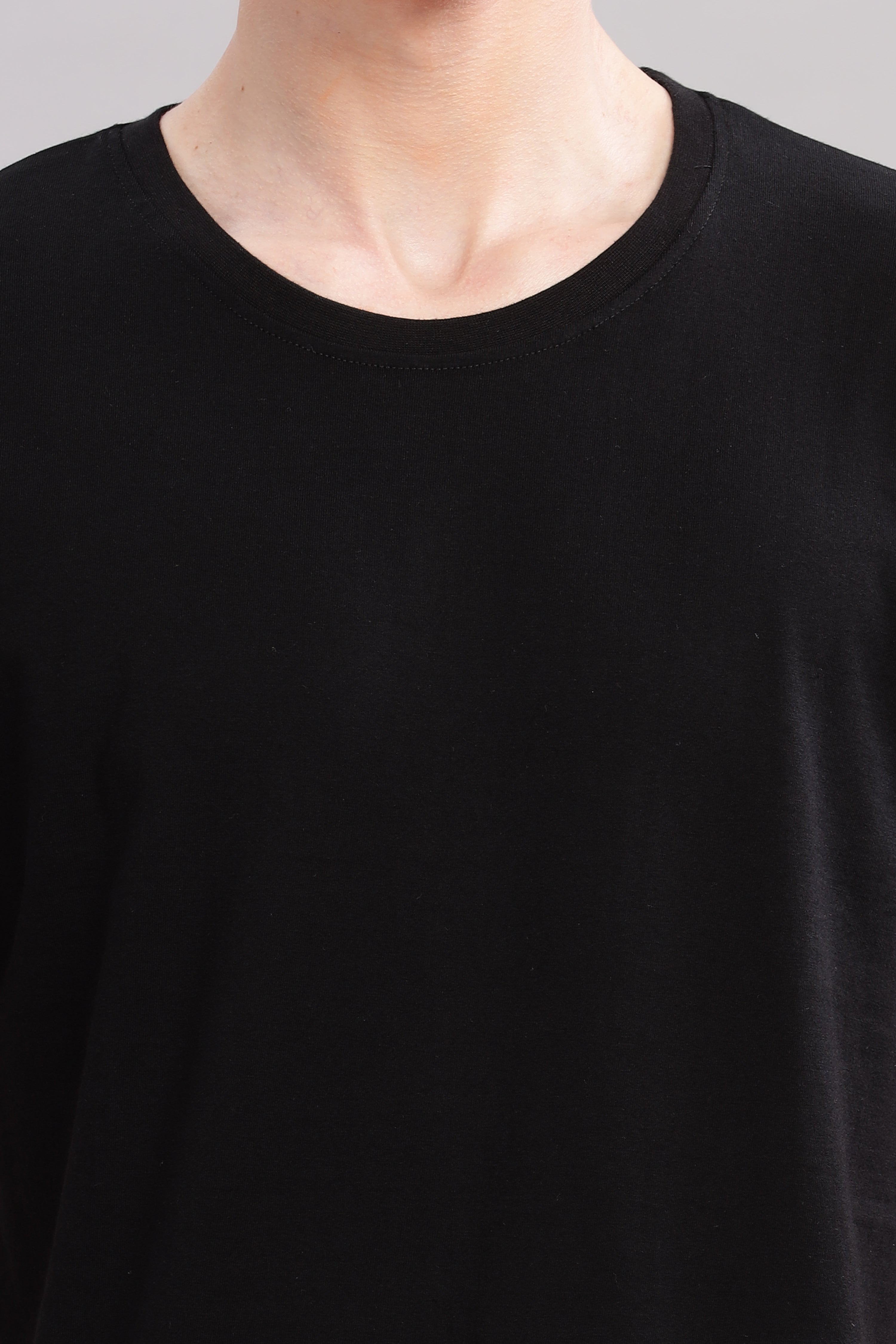 Black Plain Regular T-Shirt