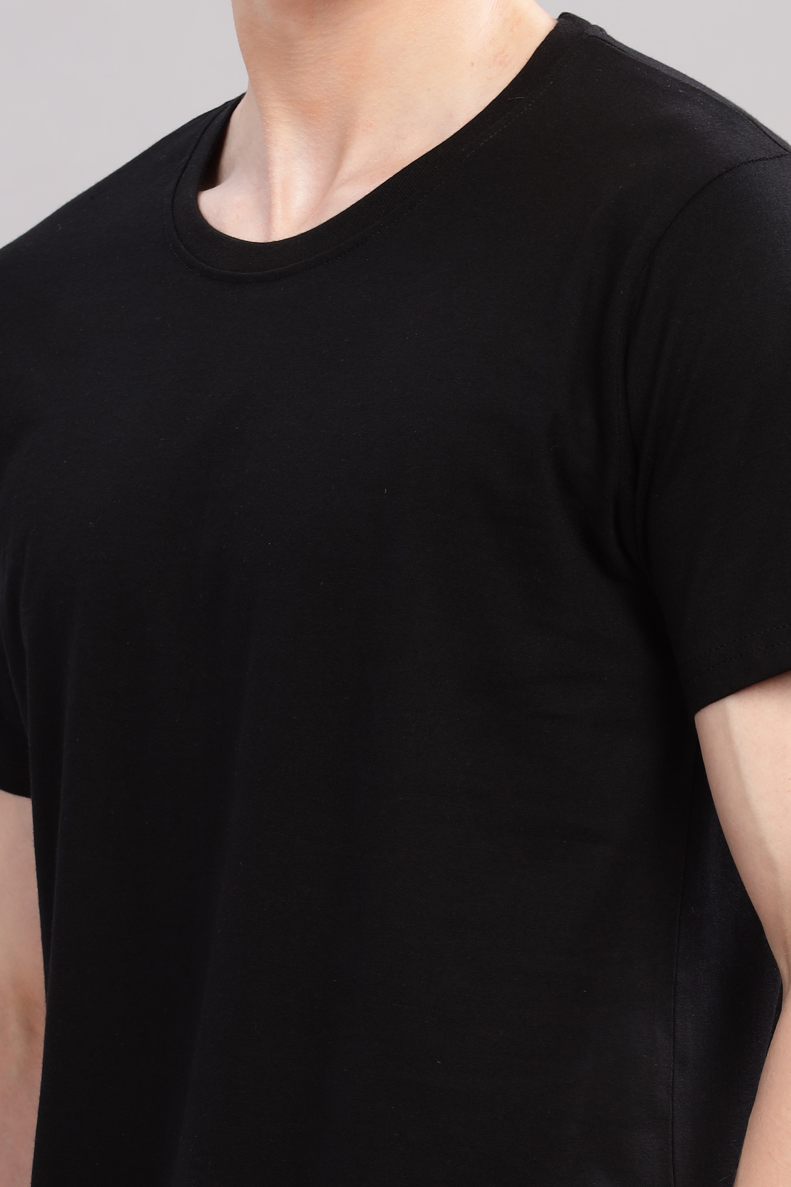 Black Plain Regular T-Shirt