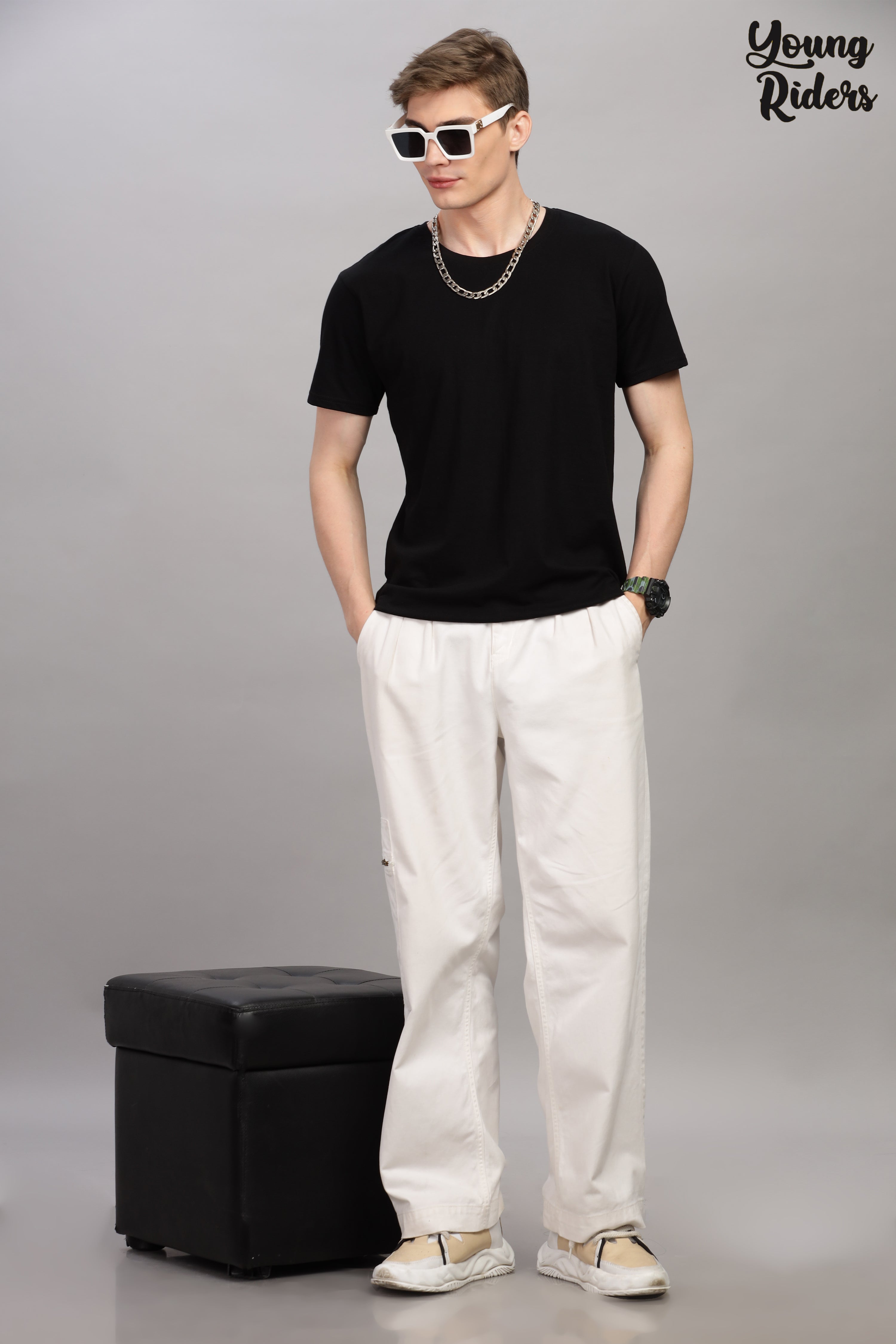 Black Plain Regular T-Shirt