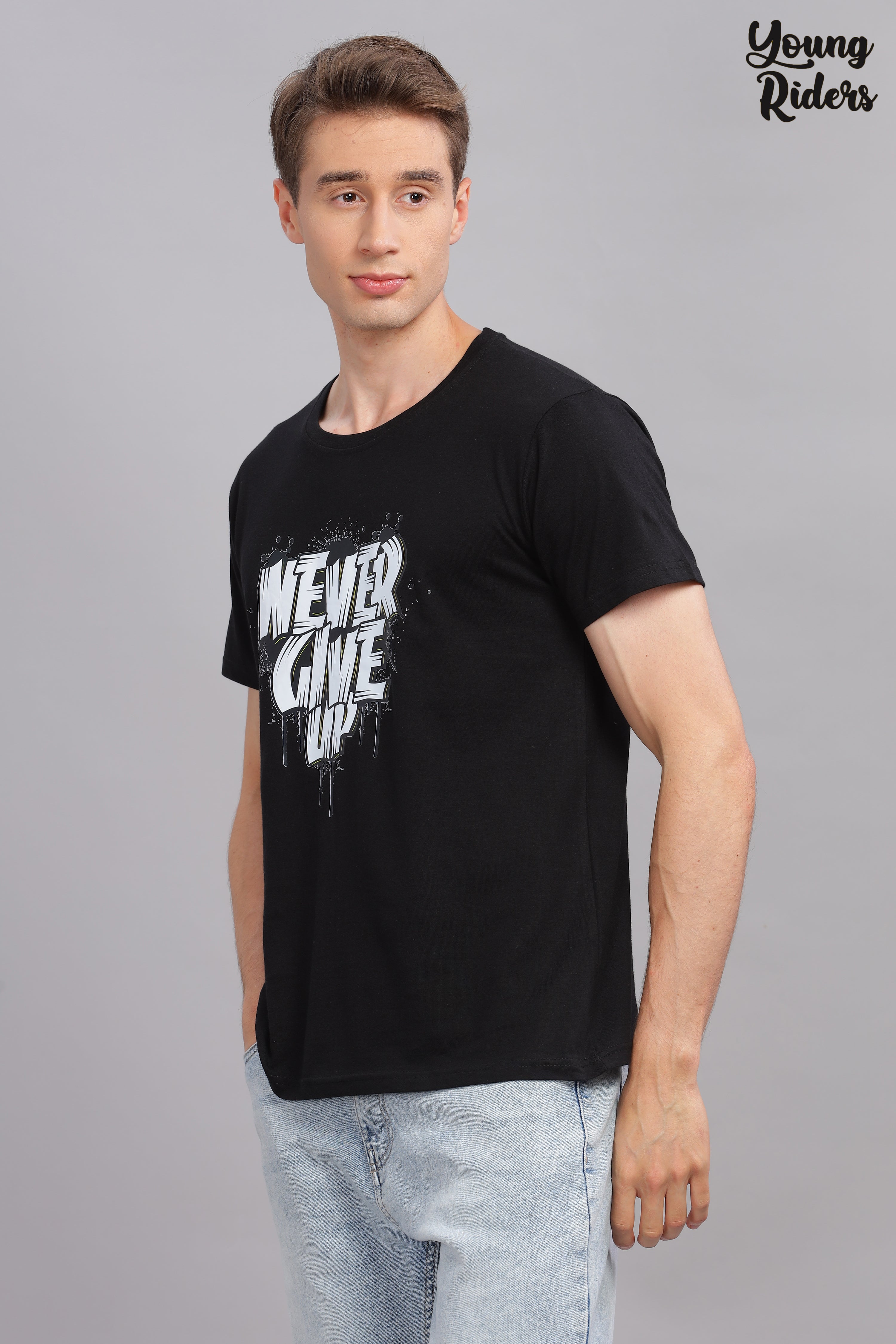 Black - Never Give Up Printed T-shirt-2