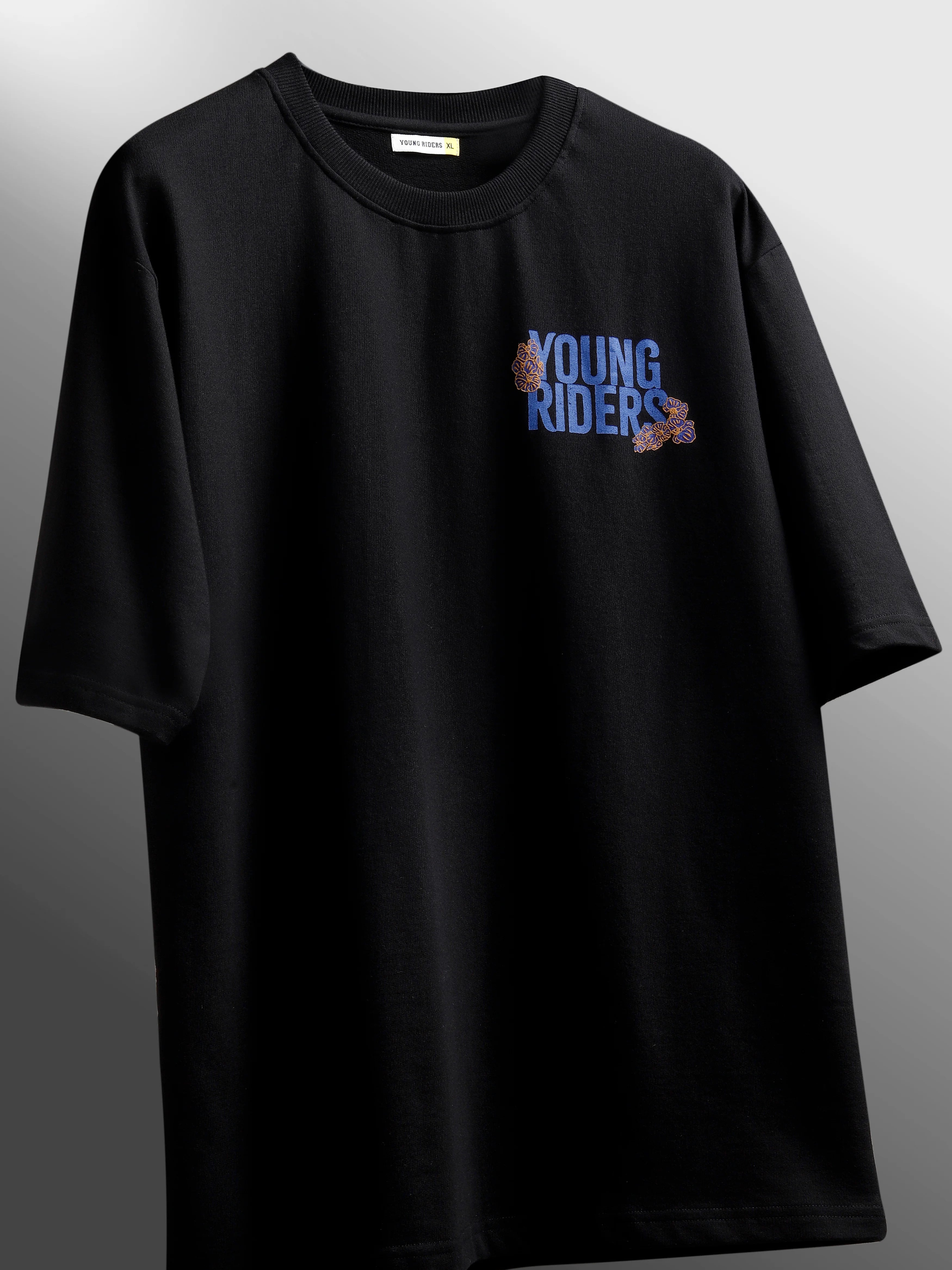 Black Rise & Bloom – Oversized Unisex T Shirt