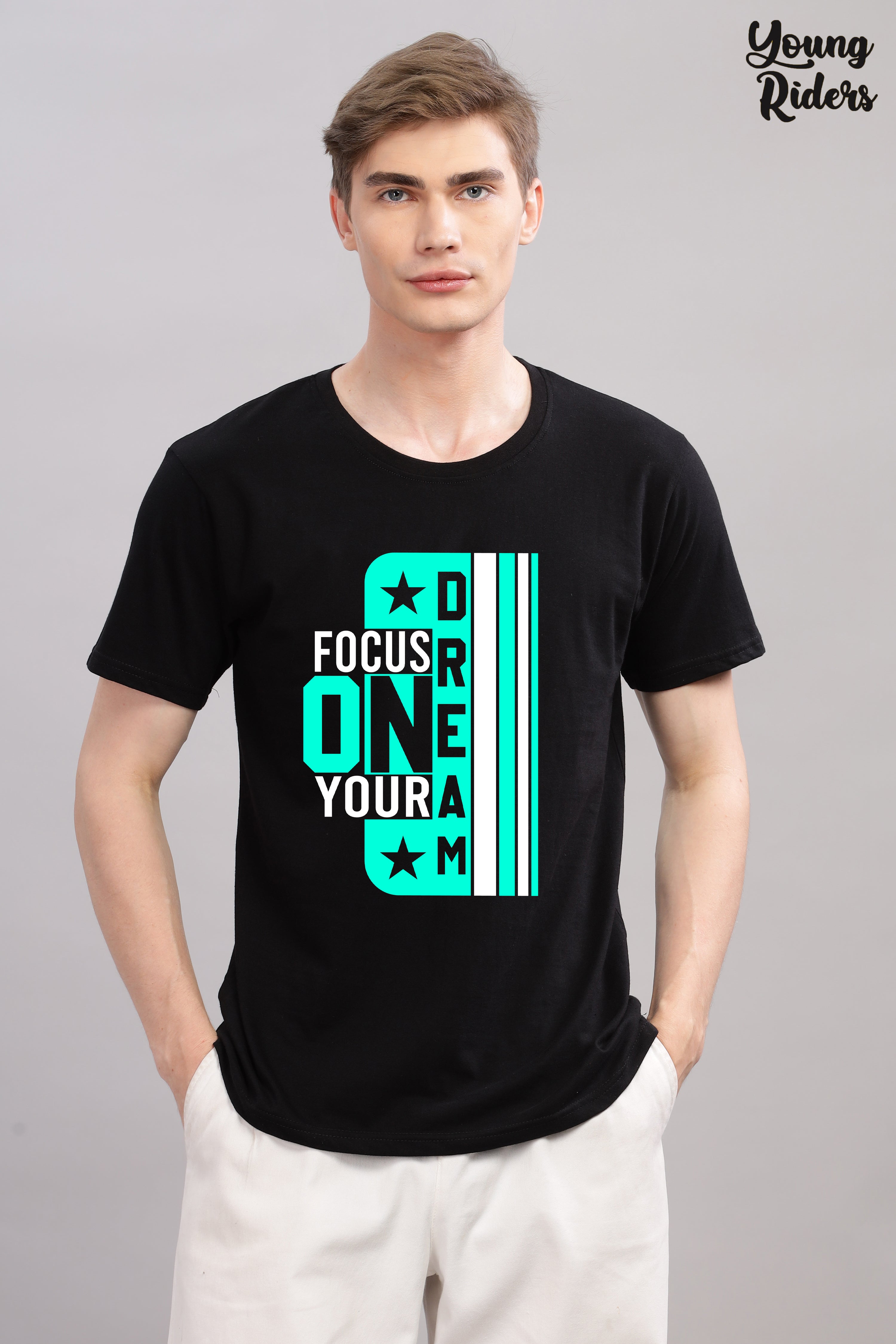 Focus On Dreams Printed t-Shirt-Black