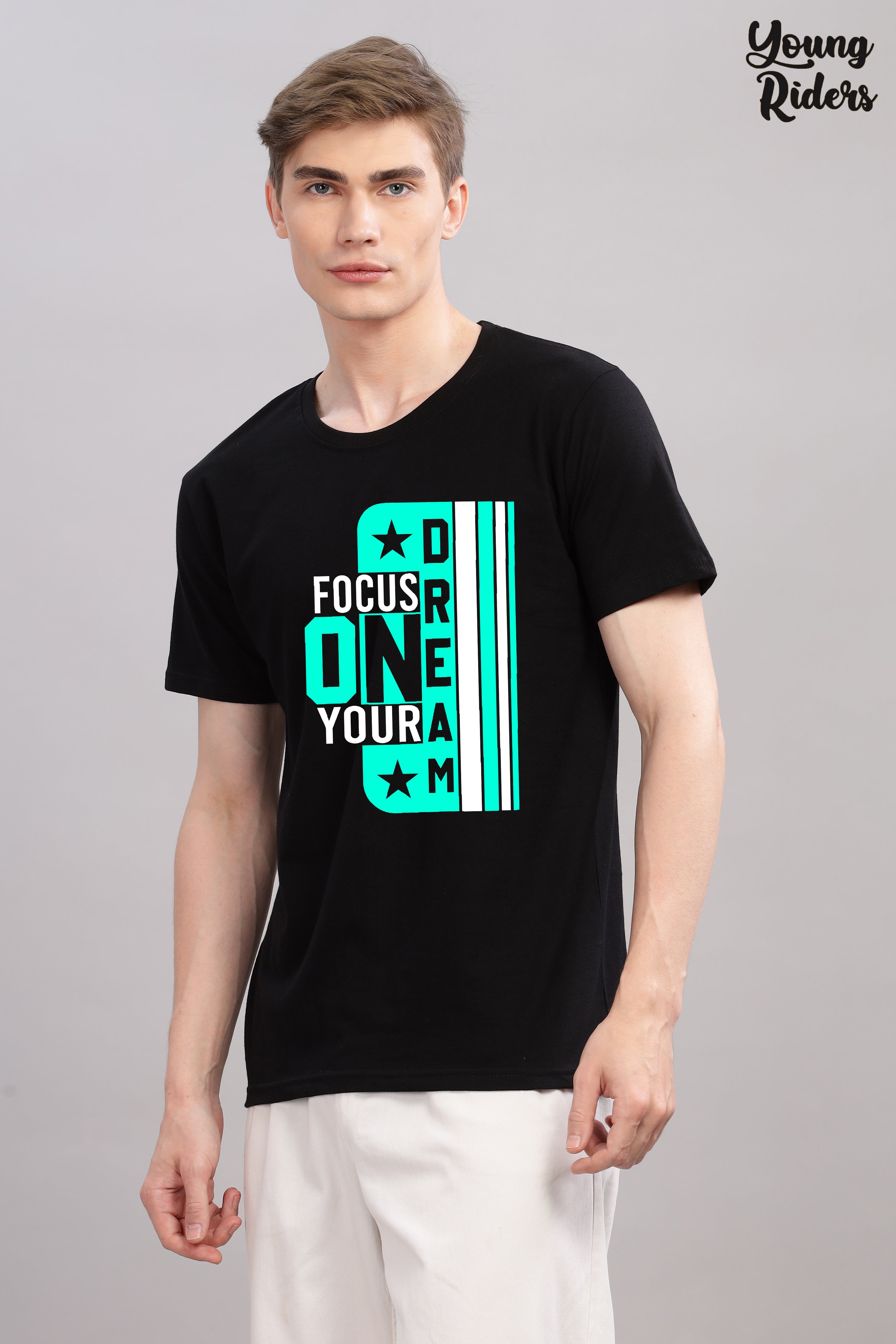 Focus On Dreams Printed t-Shirt-Black