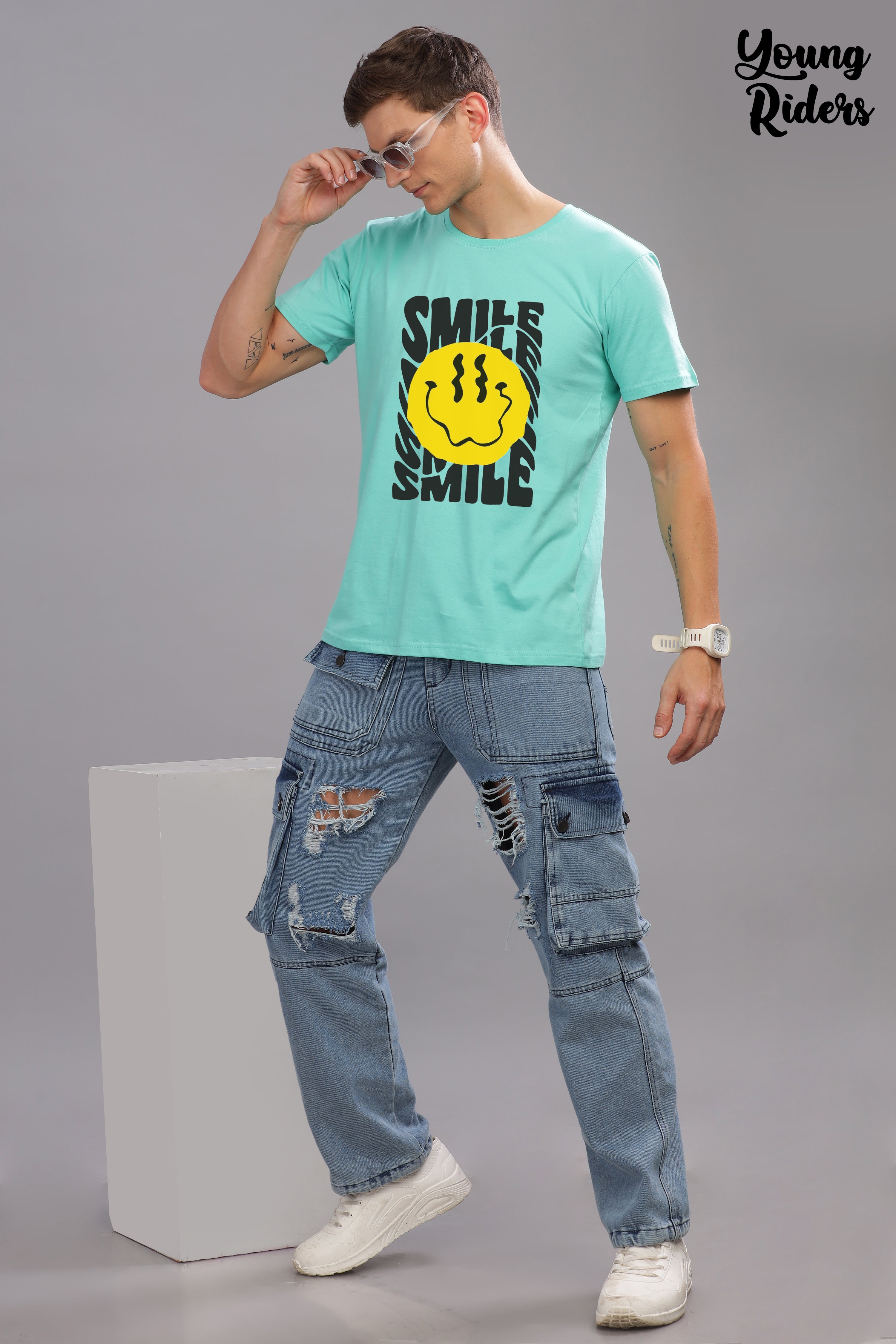 Smiling Face Printed T-shirt-Sky Blue