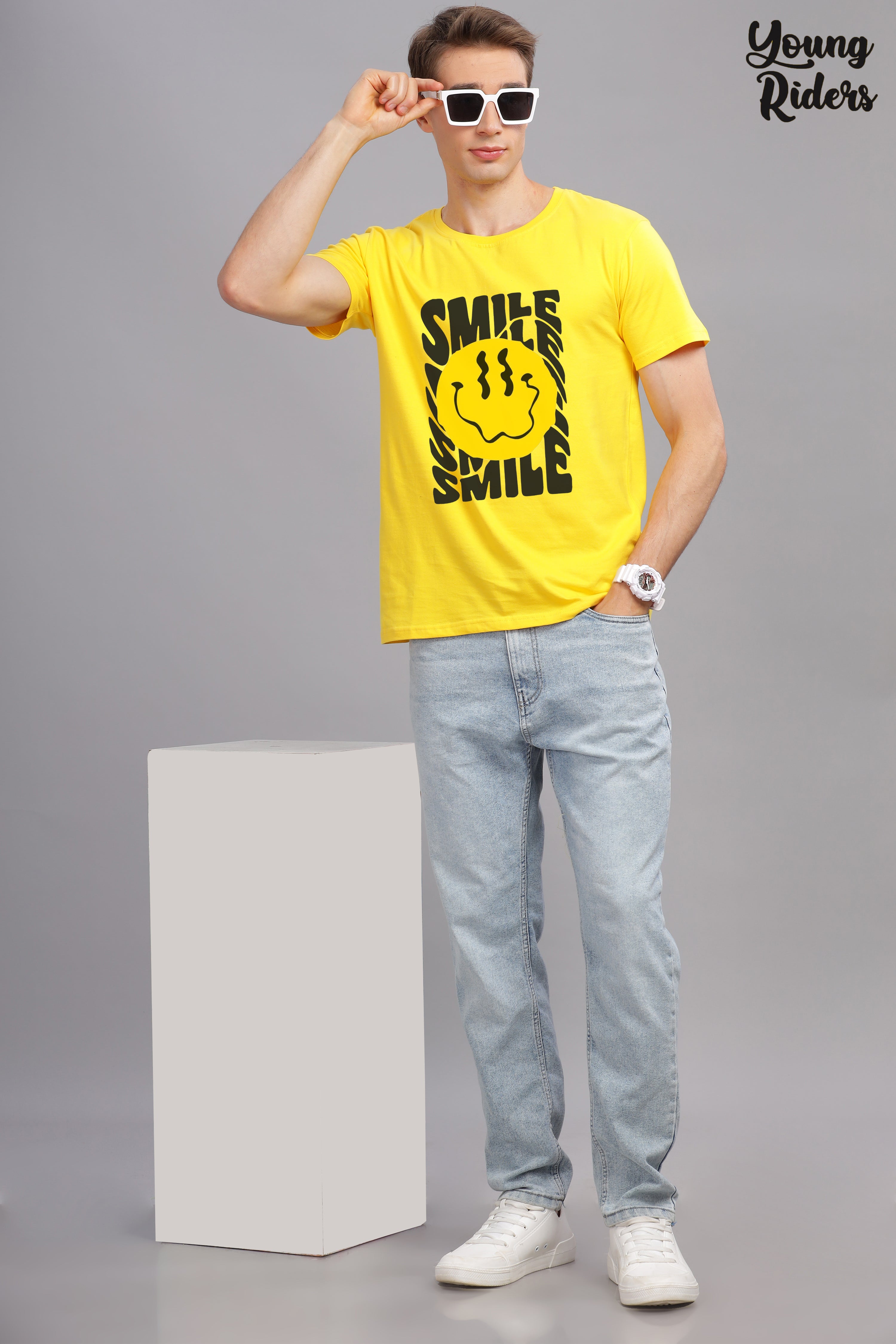 Smiling Face Printed T-shirt-Yellow