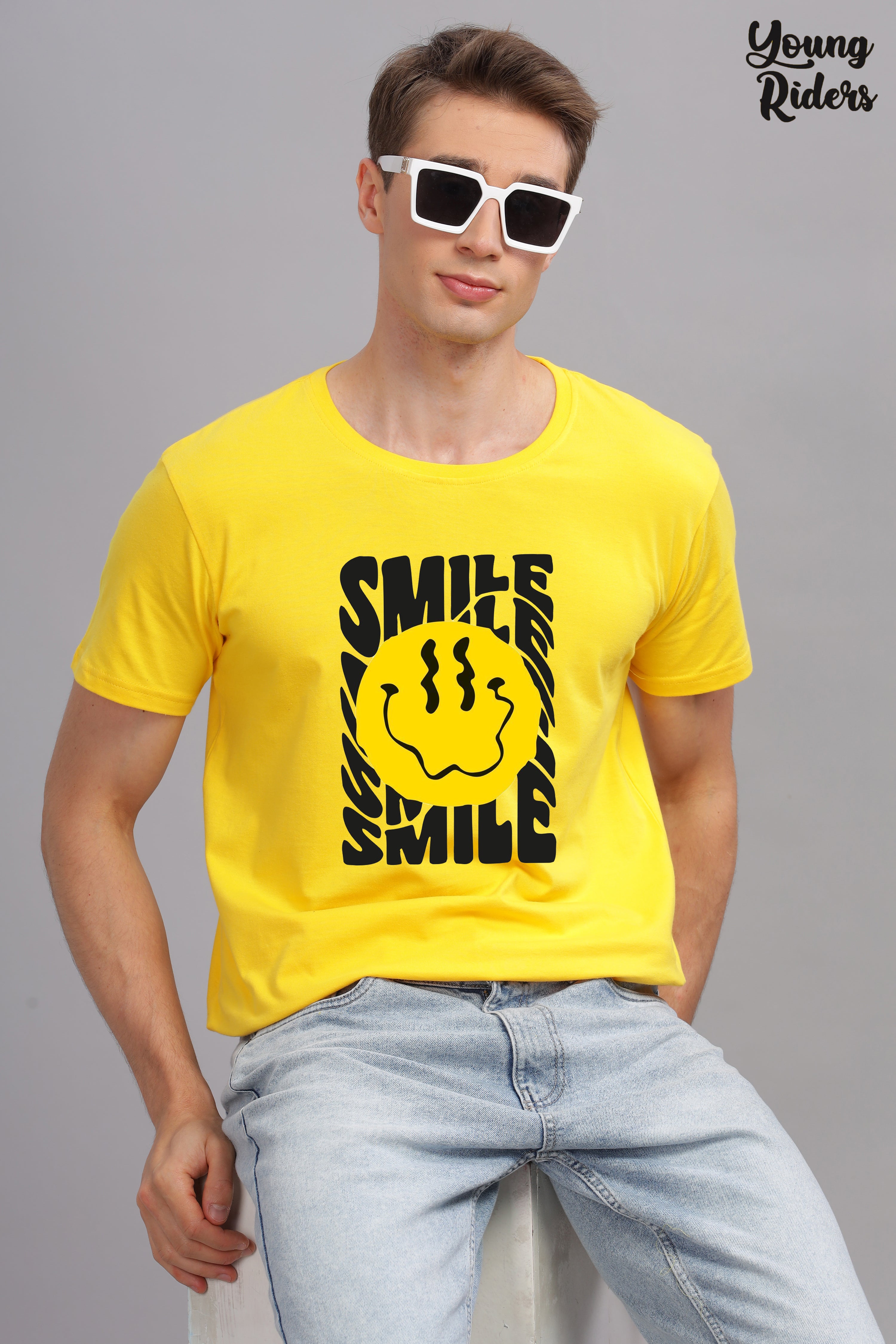 Smiling Face Printed T-shirt-Yellow