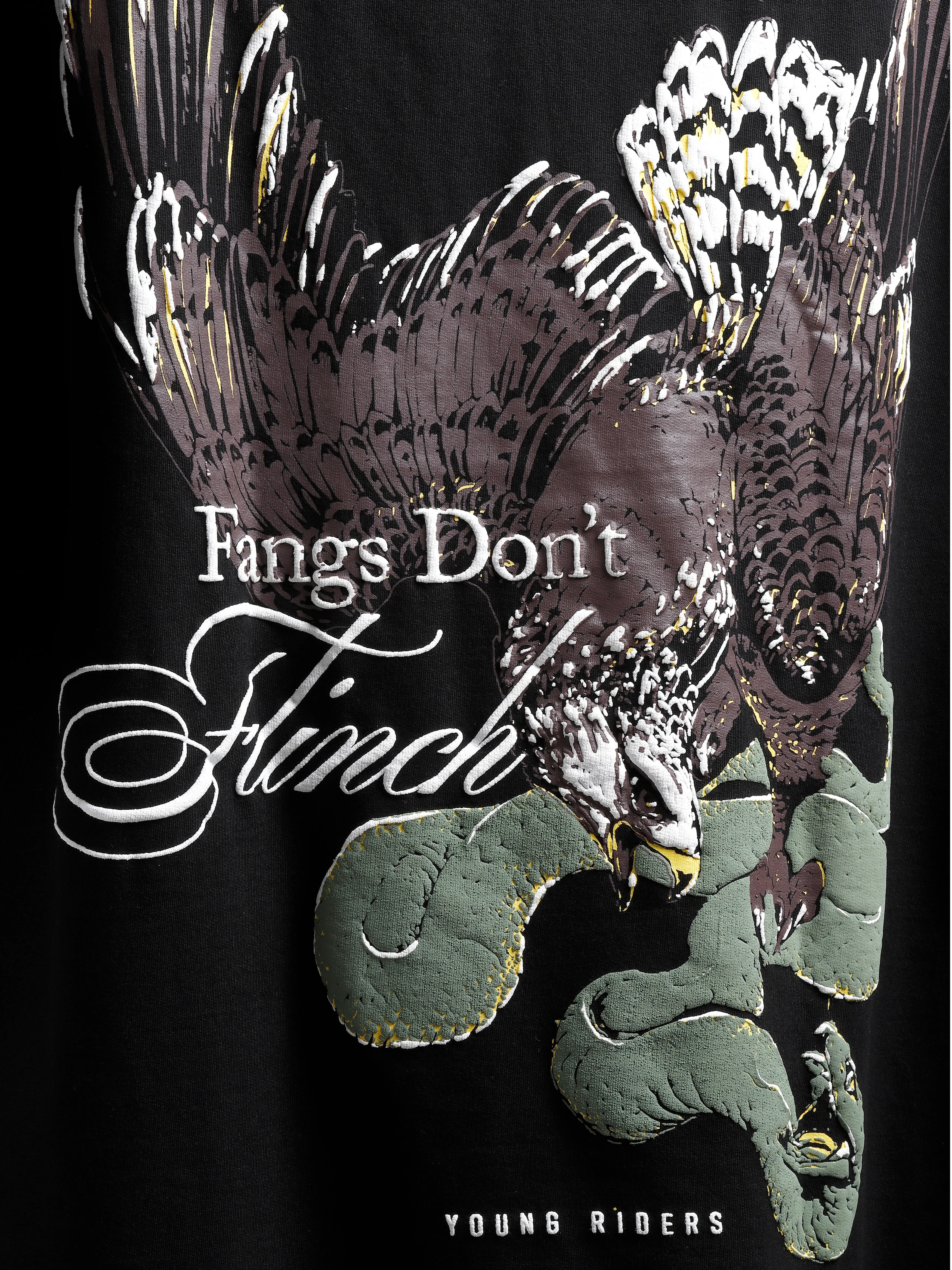 Black Fangs Don’t Flinch – Oversized Unisex T Shirt