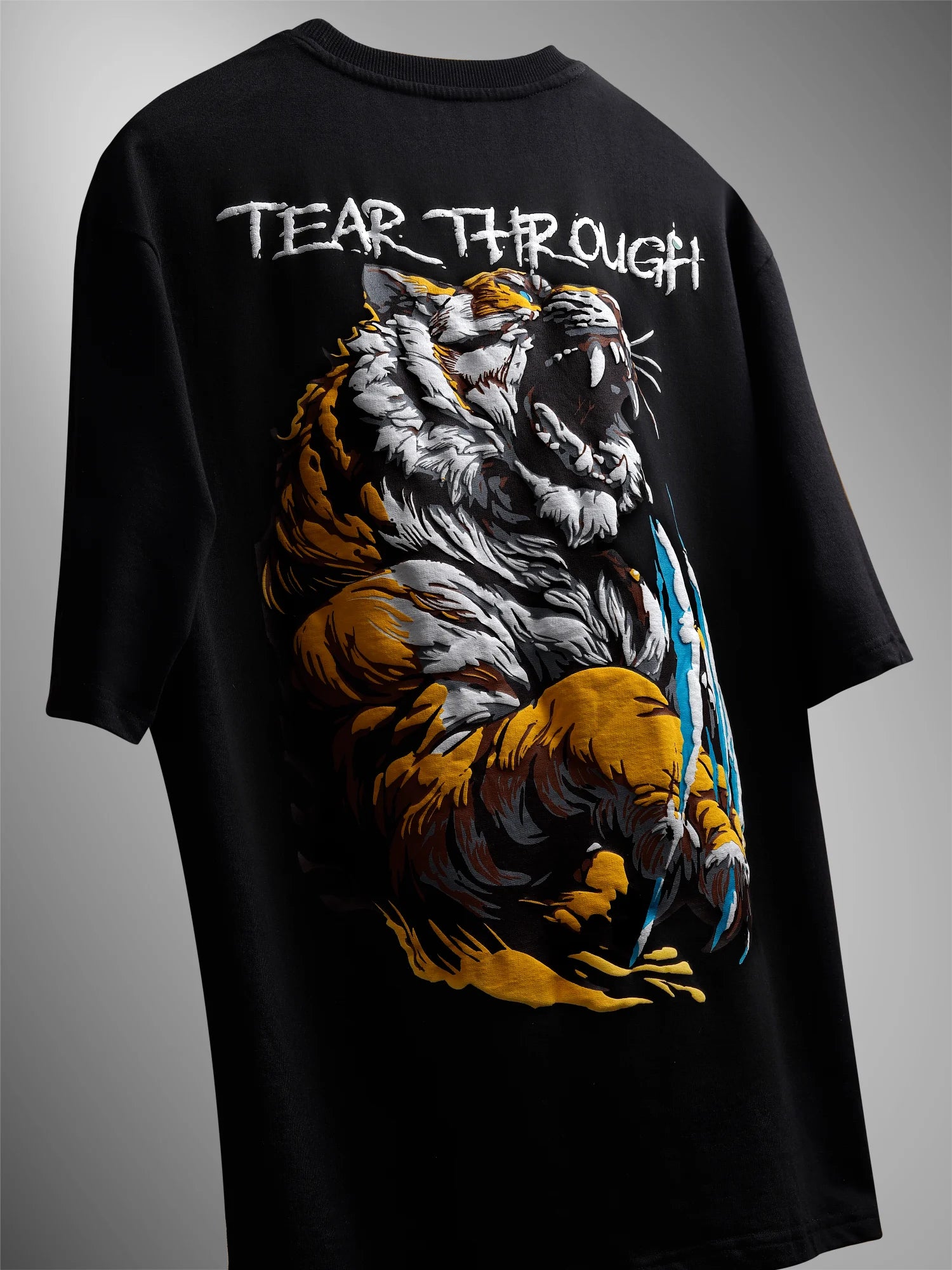 Tear Through – Oversized Unisex T Shirt